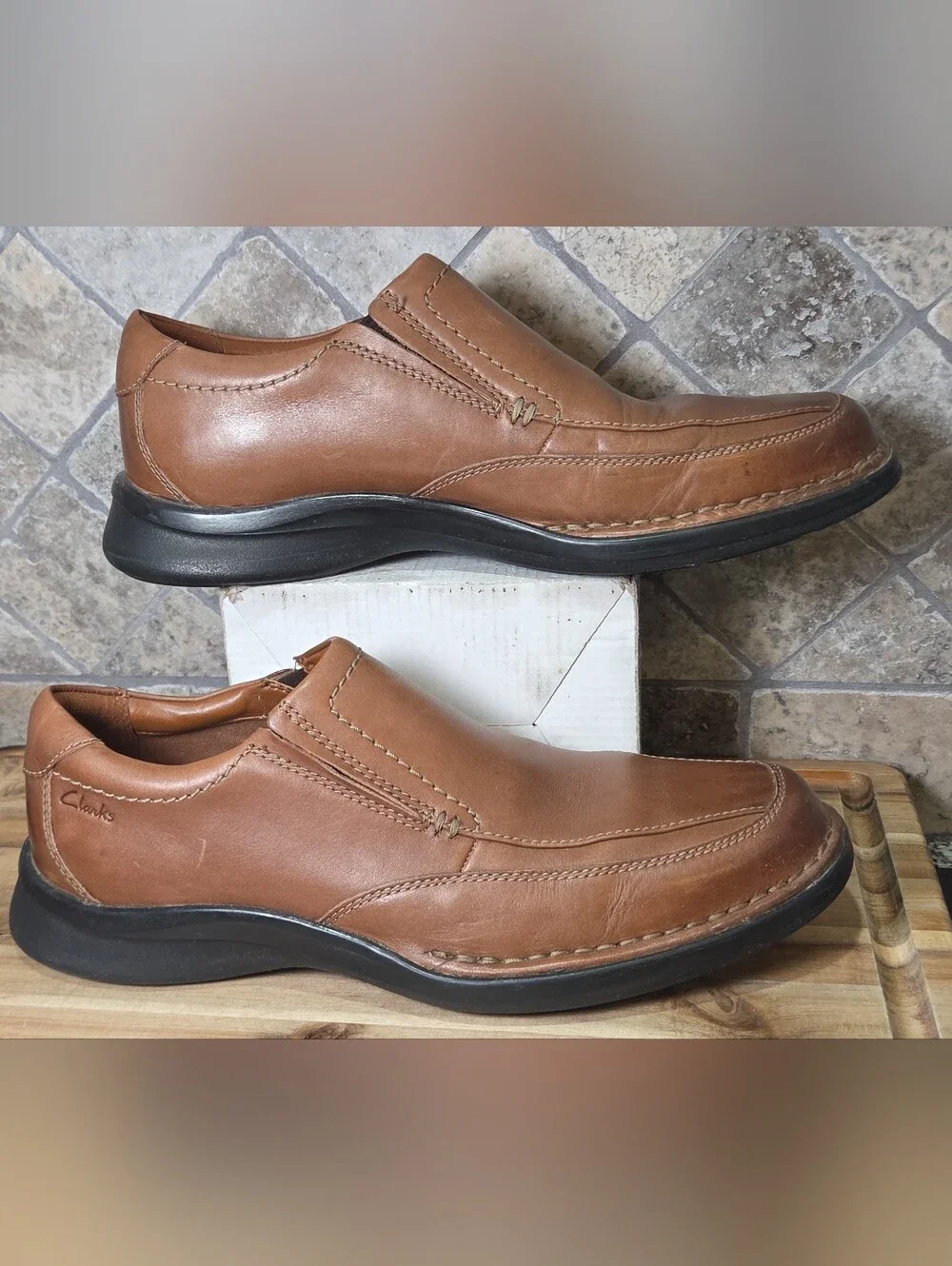Clarks Men's Kempton Free Loafer, Brown Leather 10 M US